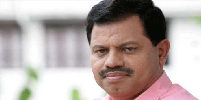ജ്വല്ലറി നിക്ഷേപ തട്ടിപ്പ് : എം സി കമറുദീനെതിരെയുള്ള വഞ്ചനാ കേസുകളുടെ എണ്ണം 100 കടന്നു ജ്വല്ലറി നിക്ഷേപ തട്ടിപ്പ് : എം സി കമറുദീനെതിരെയുള്ള വഞ്ചനാ കേസുകളുടെ എണ്ണം 100 കടന്നു