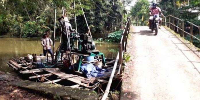 പെരിങ്ങര ഗണപതിപുരം പാലം : നിർമ്മാണ പ്രവർത്തനങ്ങൾ ആരംഭിച്ചു പെരിങ്ങര ഗണപതിപുരം പാലം : നിർമ്മാണ പ്രവർത്തനങ്ങൾ ആരംഭിച്ചു