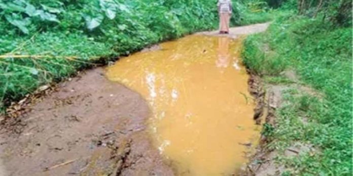 കോടികൾ ചെലവഴിച്ചിട്ടും പൂർത്തിയാകാതെ മല്ലപ്പള്ളി – കല്ലുപ്പാലം റോഡ് ; അഴിമതിയുടെ മറ്റൊരു മുഖം കോടികൾ ചെലവഴിച്ചിട്ടും പൂർത്തിയാകാതെ മല്ലപ്പള്ളി – കല്ലുപ്പാലം റോഡ് ; അഴിമതിയുടെ മറ്റൊരു മുഖം