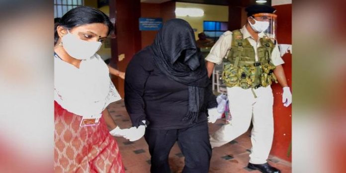 സ്വർണ കള്ളക്കടത്ത് കേസ് ; പ്രതികളായ സ്വപ്നയുടേയും സരിത്തിന്റെയും കസ്റ്റഡി കാലാവധി ഇന്ന് അവസാനിക്കും സ്വർണ കള്ളക്കടത്ത് കേസ് ; പ്രതികളായ സ്വപ്നയുടേയും സരിത്തിന്റെയും കസ്റ്റഡി കാലാവധി ഇന്ന് അവസാനിക്കും