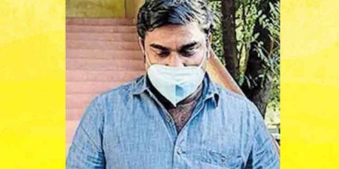 നടിയെ ആക്രമിച്ച കേസ് : ഗണേഷ് കുമാറിന്റെ സെക്രട്ടറി പിടിയിൽ നടിയെ ആക്രമിച്ച കേസ് : ഗണേഷ് കുമാറിന്റെ സെക്രട്ടറി പിടിയിൽ