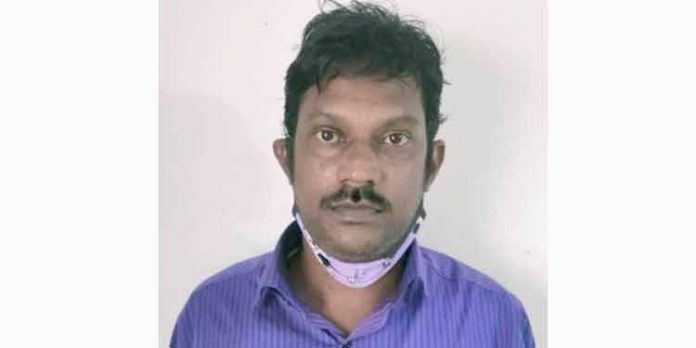 അയല്വാസിയെ കൊലപ്പെടുത്താന് ശ്രമം ; പ്രതി പിടിയില് അയല്വാസിയെ കൊലപ്പെടുത്താന് ശ്രമം ; പ്രതി പിടിയില്