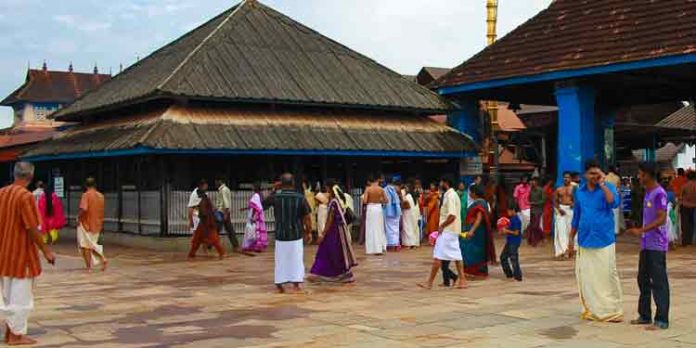 ചോറ്റാനിക്കര ദേവിക്ക് കാണിക്കായി 526 കോടി രൂപയുടെ വികസന പദ്ധതി ; പ്രഖ്യാപനവുമായി വ്യവസായി ചോറ്റാനിക്കര ദേവിക്ക് കാണിക്കായി 526 കോടി രൂപയുടെ വികസന പദ്ധതി ; പ്രഖ്യാപനവുമായി വ്യവസായി