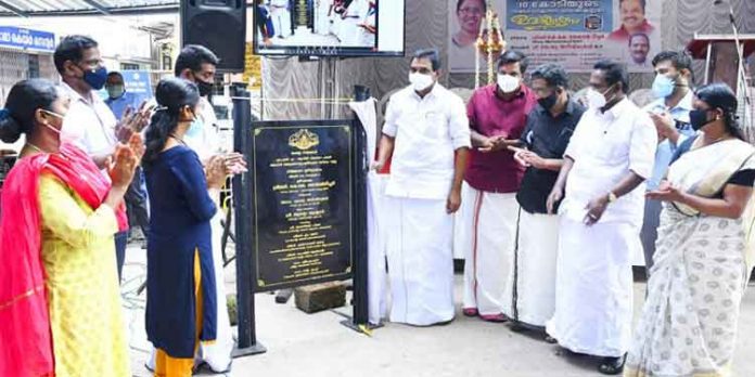 കോന്നി താലൂക്ക് ആശുപത്രി ആധുനിക ചികിത്സാ കേന്ദ്രമായി മാറും : മന്ത്രി കെ.കെ. ശൈലജ കോന്നി താലൂക്ക് ആശുപത്രി ആധുനിക ചികിത്സാ കേന്ദ്രമായി മാറും : മന്ത്രി കെ.കെ. ശൈലജ