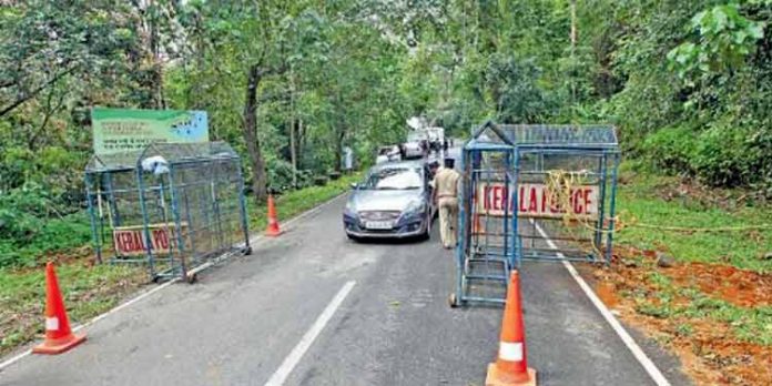 ശബരിമല തീര്ഥാടനം : പമ്പയില് ആളെ ഇറക്കിയ ശേഷം വാഹനങ്ങള് നിലയ്ക്കലെത്തി പാര്ക്ക് ചെയ്യണം ശബരിമല തീര്ഥാടനം : പമ്പയില് ആളെ ഇറക്കിയ ശേഷം വാഹനങ്ങള് നിലയ്ക്കലെത്തി പാര്ക്ക് ചെയ്യണം
