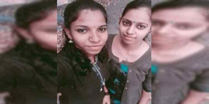 പെരുമ്പളത്ത് നിന്ന് രണ്ടാമത്തെ പെണ്കുട്ടിയുടെ മൃതദേഹവും കണ്ടുകിട്ടി പെരുമ്പളത്ത് നിന്ന് രണ്ടാമത്തെ പെണ്കുട്ടിയുടെ മൃതദേഹവും കണ്ടുകിട്ടി