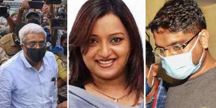 ശിവശങ്കറിനെയും സ്വപ്നയെയും സരിത്തിനെയും ഒന്നിച്ച് ചോദ്യം ചെയ്യാൻ കസ്റ്റംസ് ശിവശങ്കറിനെയും സ്വപ്നയെയും സരിത്തിനെയും ഒന്നിച്ച് ചോദ്യം ചെയ്യാൻ കസ്റ്റംസ്