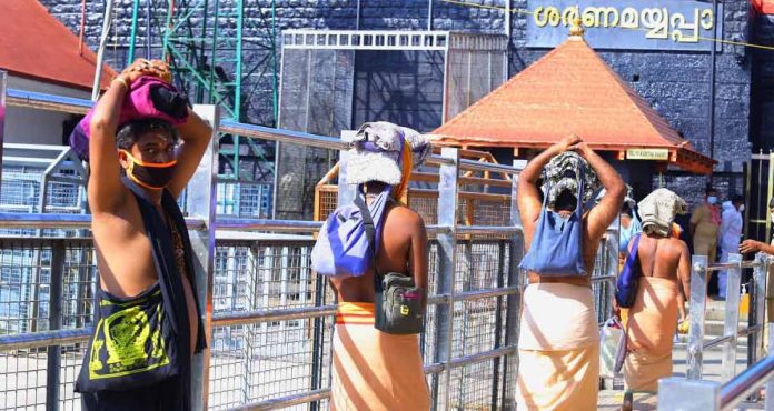 ശബരിമലയിൽ കടകൾ മറിച്ച് വിറ്റ് ലക്ഷങ്ങൾ തട്ടി ; രഹസ്യാന്വേഷണ വിഭാഗവും ദേവസ്വം വിജിലൻസും അന്വേഷണം ആരംഭിച്ചു ശബരിമലയിൽ കടകൾ മറിച്ച് വിറ്റ് ലക്ഷങ്ങൾ തട്ടി ; രഹസ്യാന്വേഷണ വിഭാഗവും ദേവസ്വം വിജിലൻസും അന്വേഷണം ആരംഭിച്ചു