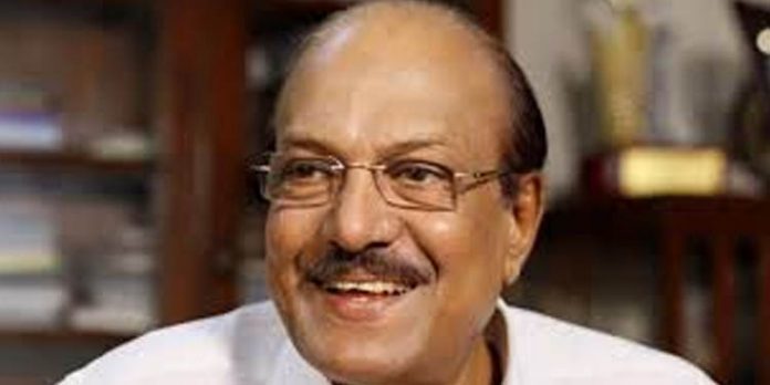 ഗോള് വാക്കറുടെ പേര് പൊതുസ്ഥാപനത്തിനിട്ടത് ശരിയായില്ല : കുഞ്ഞാലിക്കുട്ടി ഗോള് വാക്കറുടെ പേര് പൊതുസ്ഥാപനത്തിനിട്ടത് ശരിയായില്ല : കുഞ്ഞാലിക്കുട്ടി