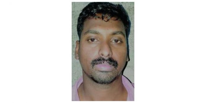 വ്യവസായിയെ ഹണിട്രാപ്പില് കുരുക്കി ഭീഷണിപ്പെടുത്തി പണം തട്ടിയ സംഭവം : മുഖ്യസൂത്രധാരന് അറസ്റ്റില് വ്യവസായിയെ ഹണിട്രാപ്പില് കുരുക്കി ഭീഷണിപ്പെടുത്തി പണം തട്ടിയ സംഭവം : മുഖ്യസൂത്രധാരന് അറസ്റ്റില്