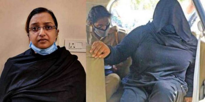 സ്വപ്നയുടെ സെല്ലില് 24 മണിക്കൂര് ഒരു വനിത ഗാര്ഡ് ; സ്വപ്ന സുരേഷിന് ജയിലില് കൂടുതല് സുരക്ഷ സ്വപ്നയുടെ സെല്ലില് 24 മണിക്കൂര് ഒരു വനിത ഗാര്ഡ് ; സ്വപ്ന സുരേഷിന് ജയിലില് കൂടുതല് സുരക്ഷ