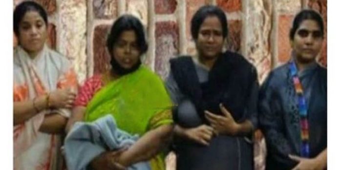 പതിനാറുകാരിയെ ഇരുന്നൂറിലേറെ പേര്ക്ക് കാഴ്ചവെച്ച് ക്രൂരപീഡനത്തിനിരയാക്കി ; പെണ്വാണിഭ സംഘം പിടിയില് പതിനാറുകാരിയെ ഇരുന്നൂറിലേറെ പേര്ക്ക് കാഴ്ചവെച്ച് ക്രൂരപീഡനത്തിനിരയാക്കി ; പെണ്വാണിഭ സംഘം പിടിയില്
