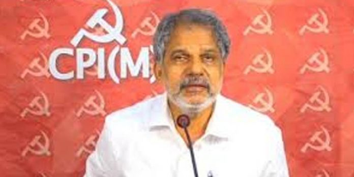അകലെനിന്നു പ്രസംഗം കേട്ടാല് ചെന്നിത്തലയേത് സുരേന്ദ്രന് ഏതെന്ന് തിരിച്ചറിയാനാവില്ല : വിജയരാഘവന് അകലെനിന്നു പ്രസംഗം കേട്ടാല് ചെന്നിത്തലയേത് സുരേന്ദ്രന് ഏതെന്ന് തിരിച്ചറിയാനാവില്ല : വിജയരാഘവന്