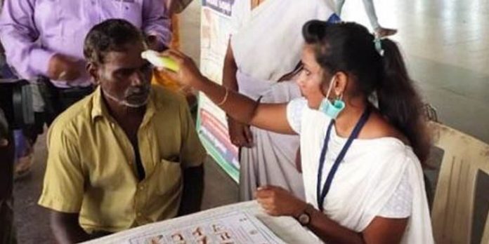 കോവിഡ് വകഭേദം: തമിഴ്നാട്ടില് 1088 പേര് നിരീക്ഷണത്തില്, അതിര്ത്തികളില് നിയന്ത്രണo കോവിഡ് വകഭേദം: തമിഴ്നാട്ടില് 1088 പേര് നിരീക്ഷണത്തില്, അതിര്ത്തികളില് നിയന്ത്രണo