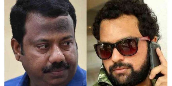 സക്കീര് ഹുസൈന് ബാങ്കോക്കില് പോയത് ബിനീഷിനു വേണ്ടി ; പാവപ്പെട്ടവന്റെ പാര്ട്ടിയിലെ അധോലോക രാജാക്കന്മാര് കുടുങ്ങുന്നു സക്കീര് ഹുസൈന് ബാങ്കോക്കില് പോയത് ബിനീഷിനു വേണ്ടി ; പാവപ്പെട്ടവന്റെ പാര്ട്ടിയിലെ അധോലോക രാജാക്കന്മാര് കുടുങ്ങുന്നു
