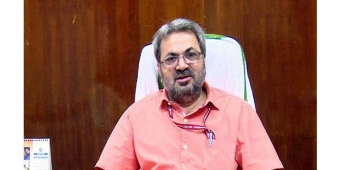 നിയമസഭാ തെരഞ്ഞെടുപ്പ് രണ്ടുഘട്ടമായി; 80 വയസ് കഴിഞ്ഞവര്ക്കും ഭിന്നശേഷിക്കാര്ക്കും തപാല് വോട്ട് നിയമസഭാ തെരഞ്ഞെടുപ്പ് രണ്ടുഘട്ടമായി; 80 വയസ് കഴിഞ്ഞവര്ക്കും ഭിന്നശേഷിക്കാര്ക്കും തപാല് വോട്ട്