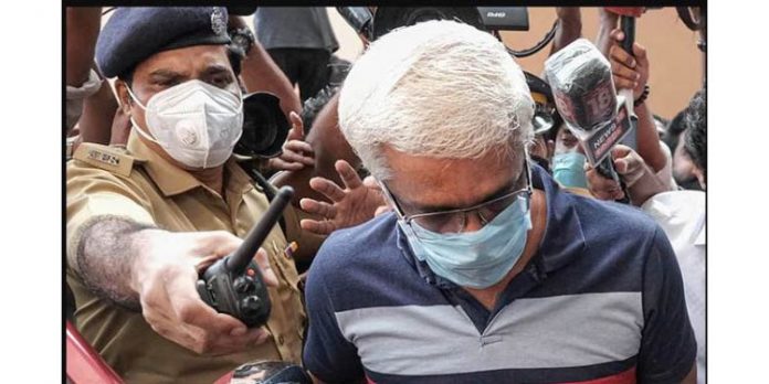 എം ശിവശങ്കറിനെതിരെ ശക്തമായ തെളിവുണ്ടെന്ന് കസ്റ്റംസ് ; ജാമ്യാപേക്ഷ നാളെ പരിഗണിക്കും എം ശിവശങ്കറിനെതിരെ ശക്തമായ തെളിവുണ്ടെന്ന് കസ്റ്റംസ് ; ജാമ്യാപേക്ഷ നാളെ പരിഗണിക്കും