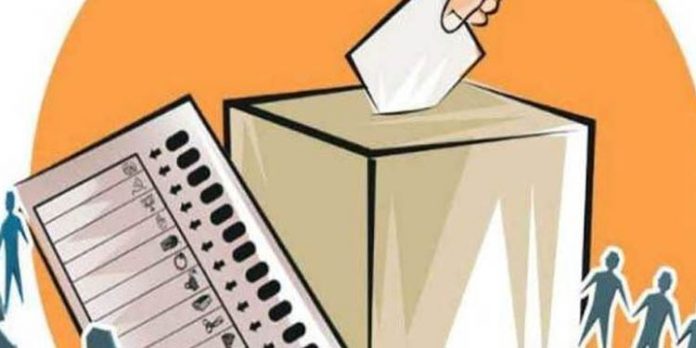 പോളിങ് ബൂത്തുകളില് അഞ്ച് ഉദ്യോഗസ്ഥര് പോളിങ് ബൂത്തുകളില് അഞ്ച് ഉദ്യോഗസ്ഥര്