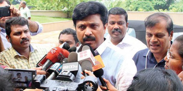 ശരണ്യ മനോജിന് മറുപടി പറയുന്നില്ലെന്ന് കെ.ബി.ഗണേഷ് കുമാര് എംഎല്എ ശരണ്യ മനോജിന് മറുപടി പറയുന്നില്ലെന്ന് കെ.ബി.ഗണേഷ് കുമാര് എംഎല്എ