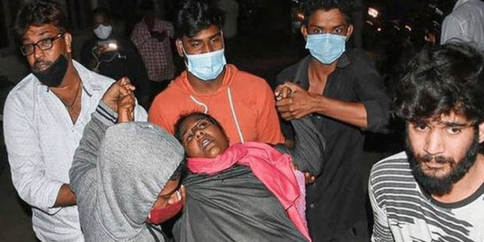 ആന്ധ്രാപ്രദേശിനെ ഭീതിയിലാഴ്ത്തിയ അജ്ഞാത രോഗത്തിനു പിന്നില് കീടനാശിയിലെ രാസവസ്തുവെന്ന് സൂചന ആന്ധ്രാപ്രദേശിനെ ഭീതിയിലാഴ്ത്തിയ അജ്ഞാത രോഗത്തിനു പിന്നില് കീടനാശിയിലെ രാസവസ്തുവെന്ന് സൂചന