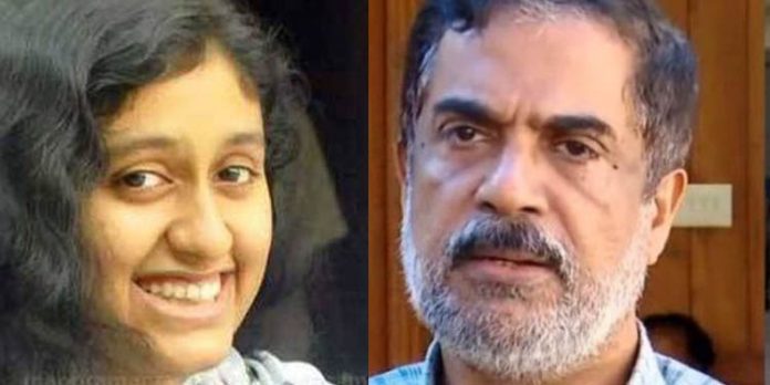 ഫാത്തിമ ലത്തീഫിന്റെ വീട്ടിലെത്തി സിബിഐ സംഘം മൊഴിയെടുത്തു ഫാത്തിമ ലത്തീഫിന്റെ വീട്ടിലെത്തി സിബിഐ സംഘം മൊഴിയെടുത്തു