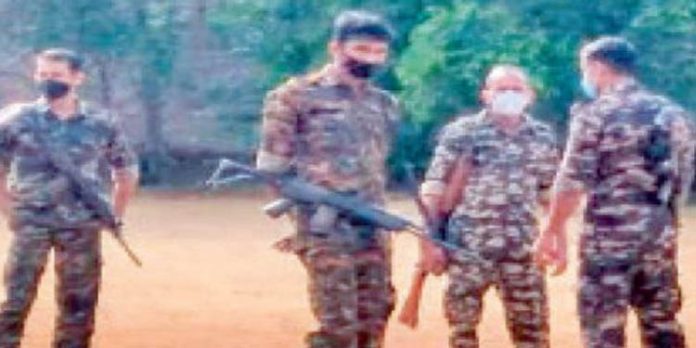 മാവോവാദി ഭീഷണി നേരിടുന്ന പോളിങ് ബൂത്തുകളുടെ സുരക്ഷാചുമതല തണ്ടര്ബോള്ട്ട് ഏറ്റെടുത്തു മാവോവാദി ഭീഷണി നേരിടുന്ന പോളിങ് ബൂത്തുകളുടെ സുരക്ഷാചുമതല തണ്ടര്ബോള്ട്ട് ഏറ്റെടുത്തു