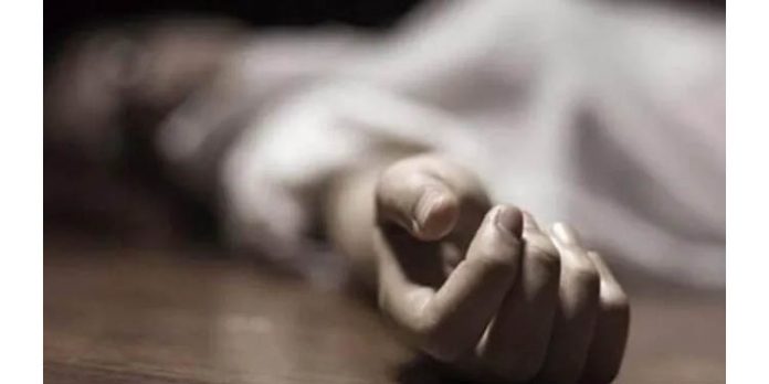 കാലടിയില് വയോധിക ദമ്പതികള് ആത്മഹത്യ ചെയ്ത നിലയില് കാലടിയില് വയോധിക ദമ്പതികള് ആത്മഹത്യ ചെയ്ത നിലയില്