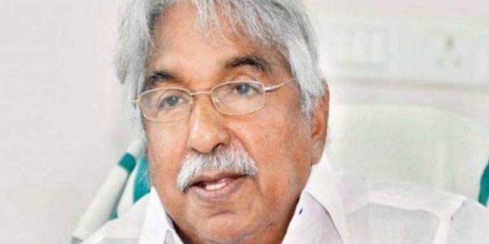 ബാര് കോഴ കേസ് ഇനിയും അന്വേഷിക്കാന് പിണറായി സര്ക്കാരിന് നാണമില്ലേ ? : ഉമ്മന് ചാണ്ടി ബാര് കോഴ കേസ് ഇനിയും അന്വേഷിക്കാന് പിണറായി സര്ക്കാരിന് നാണമില്ലേ ? : ഉമ്മന് ചാണ്ടി