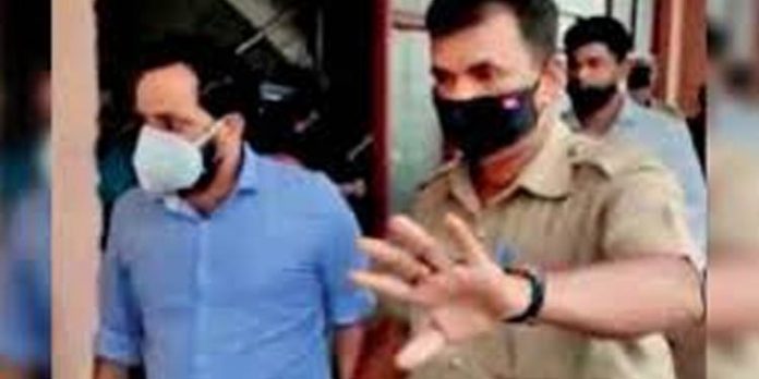 കള്ളപ്പണം വെളുപ്പിക്കല് കേസില് ബിനീഷ് കോടിയേരിക്കെതിരെ ഇഡി കുറ്റപത്രം സമര്പ്പിച്ചു കള്ളപ്പണം വെളുപ്പിക്കല് കേസില് ബിനീഷ് കോടിയേരിക്കെതിരെ ഇഡി കുറ്റപത്രം സമര്പ്പിച്ചു