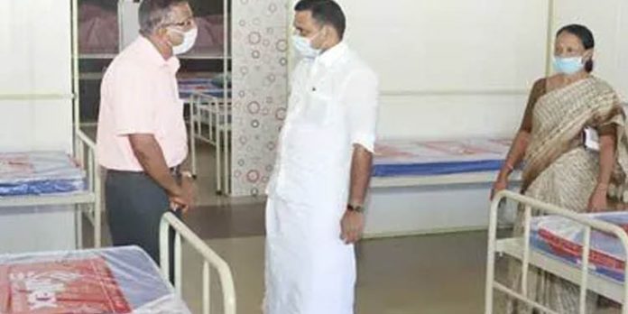 കൊവിഡ് പ്രതിരോധ പ്രവര്ത്തനങ്ങള് കൂടുതല് ഊര്ജിതമാക്കാന് തിരുവനന്തപുരം ജില്ലാ ഭരണകൂടം നടപടി തുടങ്ങി കൊവിഡ് പ്രതിരോധ പ്രവര്ത്തനങ്ങള് കൂടുതല് ഊര്ജിതമാക്കാന് തിരുവനന്തപുരം ജില്ലാ ഭരണകൂടം നടപടി തുടങ്ങി