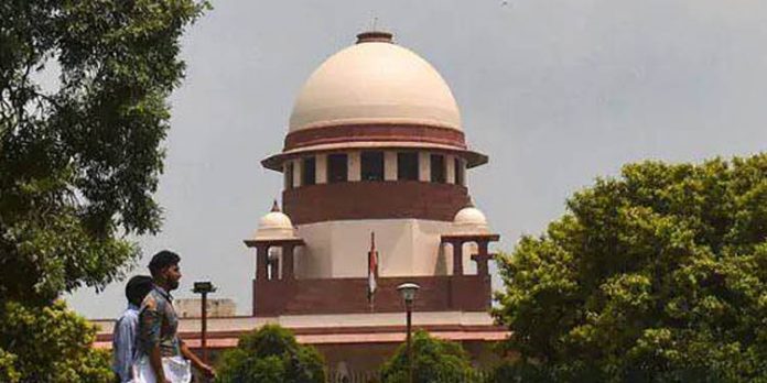 മൂന്ന് കാര്ഷിക നിയമങ്ങളും റദ്ദാക്കണം : ഭാരതീയ കിസാന് യൂണിയന് സുപ്രീം കോടതിയില് ഹര്ജി നല്കി മൂന്ന് കാര്ഷിക നിയമങ്ങളും റദ്ദാക്കണം : ഭാരതീയ കിസാന് യൂണിയന് സുപ്രീം കോടതിയില് ഹര്ജി നല്കി