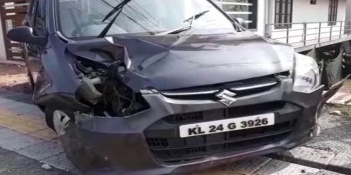 കാര് ബൈക്കിലിടിച്ച് ബൈക്ക് യാത്രികന് മരിച്ചു കാര് ബൈക്കിലിടിച്ച് ബൈക്ക് യാത്രികന് മരിച്ചു