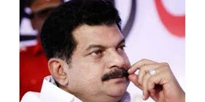 മതം പറഞ്ഞ് വോട്ടു ചോദിച്ചു ; പി. വി അന്വറിനെതിരെ തെരഞ്ഞെടുപ്പ് കമ്മീഷന് പരാതി മതം പറഞ്ഞ് വോട്ടു ചോദിച്ചു ; പി. വി അന്വറിനെതിരെ തെരഞ്ഞെടുപ്പ് കമ്മീഷന് പരാതി