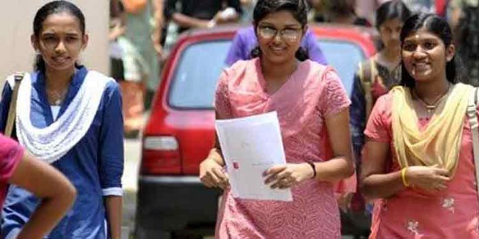 കോളെജുകൾ ജനുവരി നാലിന് തുറക്കും ; അധ്യാപകർ ഈ മാസം 28 മുതൽ എത്തണം കോളെജുകൾ ജനുവരി നാലിന് തുറക്കും ; അധ്യാപകർ ഈ മാസം 28 മുതൽ എത്തണം