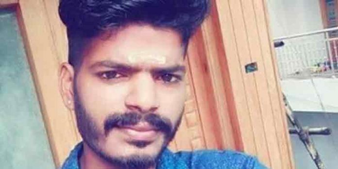 പാലക്കാട് ദുരഭിമാനക്കൊല : ഭാര്യയുടെ അച്ഛനും അമ്മാവനും പിടിയിൽ പാലക്കാട് ദുരഭിമാനക്കൊല : ഭാര്യയുടെ അച്ഛനും അമ്മാവനും പിടിയിൽ