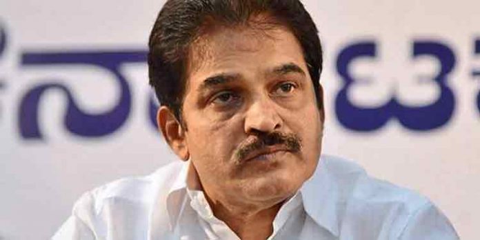 കോൺഗ്രസിൽ നേതൃമാറ്റ സാധ്യത തള്ളാതെ കെ സി വേണുഗോപാൽ കോൺഗ്രസിൽ നേതൃമാറ്റ സാധ്യത തള്ളാതെ കെ സി വേണുഗോപാൽ