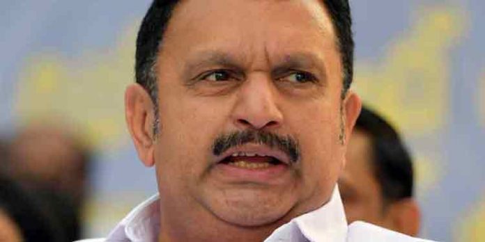 ബിജെപിയെ പ്രതിപക്ഷമാക്കാന് ശ്രമം ; പിണറായി പച്ചയ്ക്ക് വര്ഗീയത പറയുന്നു – കെ.മുരളീധരന് ബിജെപിയെ പ്രതിപക്ഷമാക്കാന് ശ്രമം ; പിണറായി പച്ചയ്ക്ക് വര്ഗീയത പറയുന്നു – കെ.മുരളീധരന്