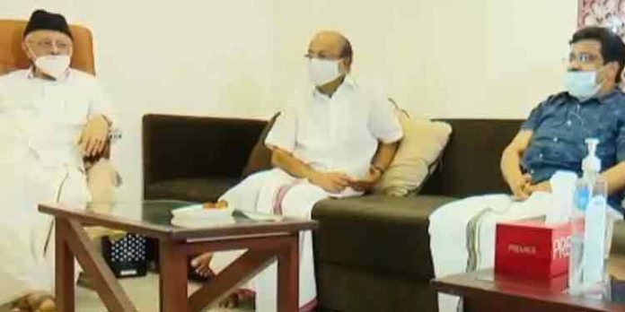 ഉപമുഖ്യമന്ത്രി സ്ഥാനവും യുഡിഎഫ് കണ്വീനര് സ്ഥാനവും ആവശ്യപ്പെടാന് ലീഗ് നീക്കമാരംഭിച്ചു ഉപമുഖ്യമന്ത്രി സ്ഥാനവും യുഡിഎഫ് കണ്വീനര് സ്ഥാനവും ആവശ്യപ്പെടാന് ലീഗ് നീക്കമാരംഭിച്ചു