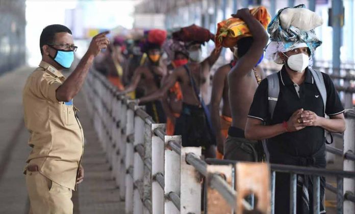 ശബരിമല ഓണ്ലൈന് ബുക്കിംഗ് ഇന്ന് വൈകുന്നേരം മുതല് ശബരിമല ഓണ്ലൈന് ബുക്കിംഗ് ഇന്ന് വൈകുന്നേരം മുതല്