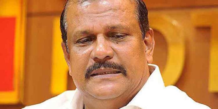 സ്ത്രീ വിരുദ്ധ പരാമർശം ; പിസി ജോർജ്ജ് തെരഞ്ഞെടുപ്പില് മത്സരിക്കാൻ യോഗ്യനല്ലെന്ന് ദേശീയ മഹിളാ ഫെഡറേഷൻ സ്ത്രീ വിരുദ്ധ പരാമർശം ; പിസി ജോർജ്ജ് തെരഞ്ഞെടുപ്പില് മത്സരിക്കാൻ യോഗ്യനല്ലെന്ന് ദേശീയ മഹിളാ ഫെഡറേഷൻ