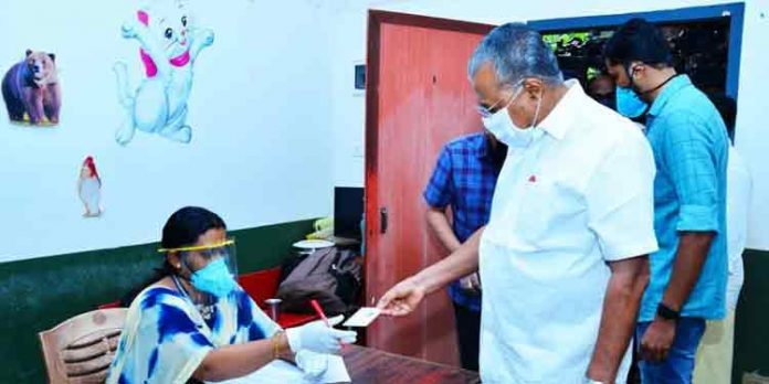 തദ്ദേശ തെരഞ്ഞെടുപ്പില് എല്ഡിഎഫ് ഐതിഹാസിക വിജയം നേടുമെന്ന് മുഖ്യമന്ത്രി തദ്ദേശ തെരഞ്ഞെടുപ്പില് എല്ഡിഎഫ് ഐതിഹാസിക വിജയം നേടുമെന്ന് മുഖ്യമന്ത്രി