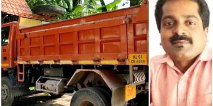 എസ്.വി പ്രദീപിനെ ഇടിച്ചിട്ട ലോറി കണ്ടെത്തി ; ഡ്രൈവറെ പോലീസ് കസ്റ്റഡിയിലെടുത്തു എസ്.വി പ്രദീപിനെ ഇടിച്ചിട്ട ലോറി കണ്ടെത്തി ; ഡ്രൈവറെ പോലീസ് കസ്റ്റഡിയിലെടുത്തു