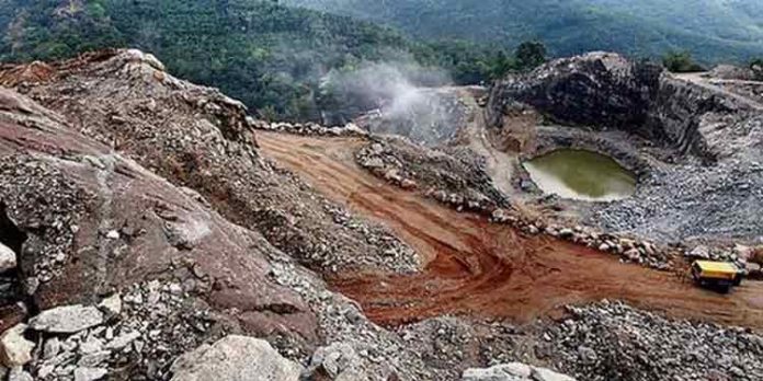 പത്തനംതിട്ട ജില്ലയിലെ ക്വാറികളുടെ പ്രവര്ത്തനത്തിന് നിരോധനം പത്തനംതിട്ട ജില്ലയിലെ ക്വാറികളുടെ പ്രവര്ത്തനത്തിന് നിരോധനം