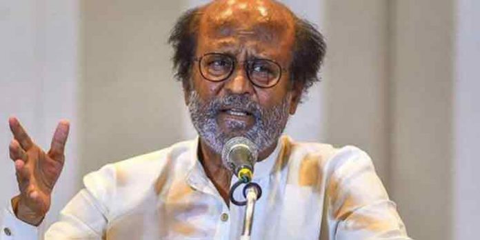 രജനീകാന്ത് രാഷ്ട്രീയത്തിൽ നിന്ന് പിൻമാറി ; പാർട്ടി പ്രഖ്യാപനമില്ല രജനീകാന്ത് രാഷ്ട്രീയത്തിൽ നിന്ന് പിൻമാറി ; പാർട്ടി പ്രഖ്യാപനമില്ല