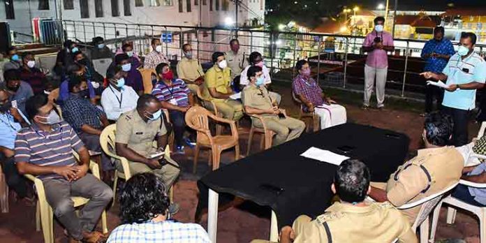 ശബരിമല: സന്നിധാനത്ത് കോവിഡ് ജാഗ്രത ത്വരിതപ്പെടുത്തും ശബരിമല: സന്നിധാനത്ത് കോവിഡ് ജാഗ്രത ത്വരിതപ്പെടുത്തും