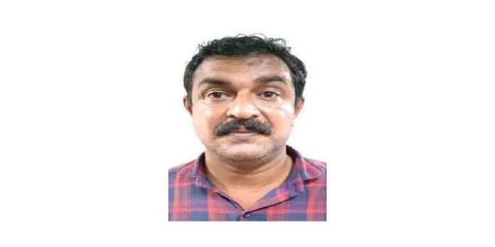 ബ്യൂട്ടി പാര്ലറുകളില് കയറി സ്ത്രീകളെ കടന്നുപിടിക്കുന്നയാളെ അറസ്റ്റ് ചെയ്തു ബ്യൂട്ടി പാര്ലറുകളില് കയറി സ്ത്രീകളെ കടന്നുപിടിക്കുന്നയാളെ അറസ്റ്റ് ചെയ്തു