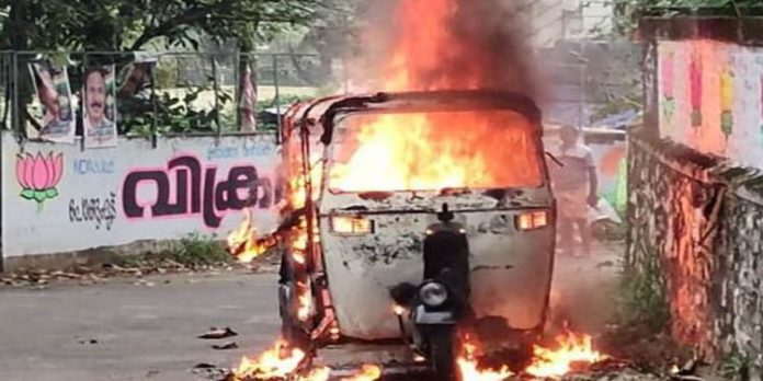 ജോലിയില് നിന്ന് പിരിച്ചുവിട്ടു ; സ്വകാര്യ സ്കൂളിലെ ബസ് ഡ്രൈവര് ആത്മഹത്യ ചെയ്തു ജോലിയില് നിന്ന് പിരിച്ചുവിട്ടു ; സ്വകാര്യ സ്കൂളിലെ ബസ് ഡ്രൈവര് ആത്മഹത്യ ചെയ്തു