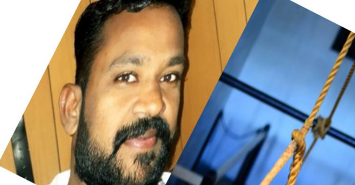 പത്തനംതിട്ട സ്വദേശി ഒമാനിലെ നിസ്വയില് തൂങ്ങി മരിച്ച നിലയില് പത്തനംതിട്ട സ്വദേശി ഒമാനിലെ നിസ്വയില് തൂങ്ങി മരിച്ച നിലയില്