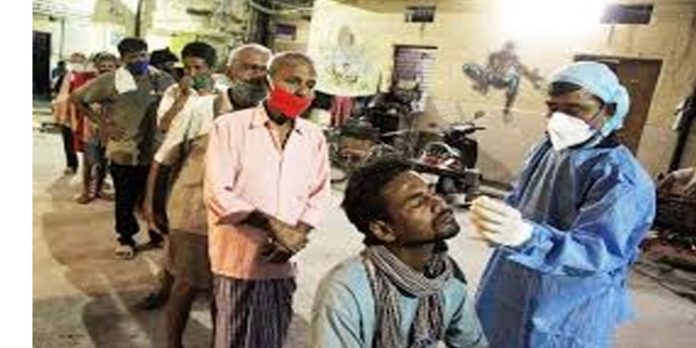 രാജ്യത്ത് കൊവിഡ് രോഗബാധിതരുടെ എണ്ണം ഒന്നേകാല് കോടി പിന്നിട്ടു രാജ്യത്ത് കൊവിഡ് രോഗബാധിതരുടെ എണ്ണം ഒന്നേകാല് കോടി പിന്നിട്ടു