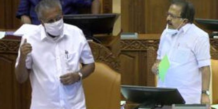 ഉളുപ്പില്ലാത്തതു കൊണ്ടാണ് പ്രതിപക്ഷ അംഗങ്ങള് സഭയില് ഇരുന്ന് ചിരിക്കുന്നതെന്ന് മുഖ്യമന്ത്രി ഉളുപ്പില്ലാത്തതു കൊണ്ടാണ് പ്രതിപക്ഷ അംഗങ്ങള് സഭയില് ഇരുന്ന് ചിരിക്കുന്നതെന്ന് മുഖ്യമന്ത്രി
